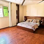 Stylish Luxury Furnished Apartment