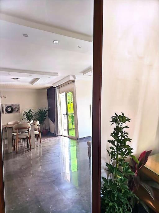 Stylish Luxury Furnished *