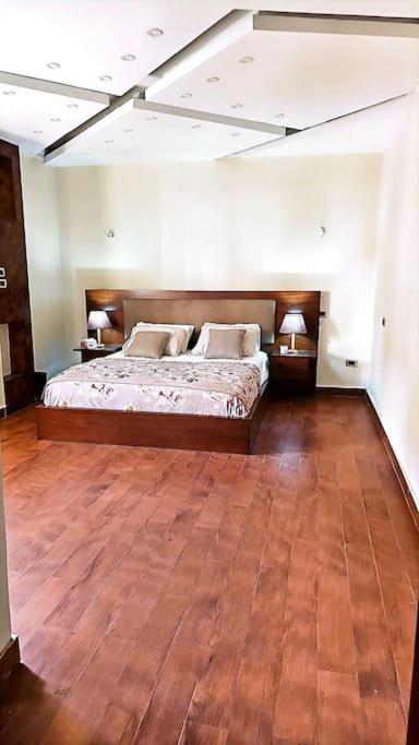 Stylish Luxury Furnished Apartment *